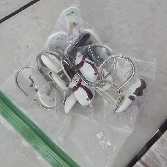 Christmas shower curtain, hooks, and night light - Picture 3 of 3